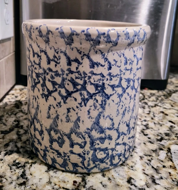 Robinson Ransbottom Roseville Ohio Pottery Blue Spatterware 2 Q Crock