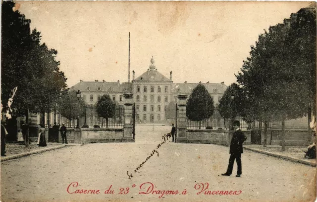 CPA AK Military Barracks of the Dragons in VINCENNES (361728)