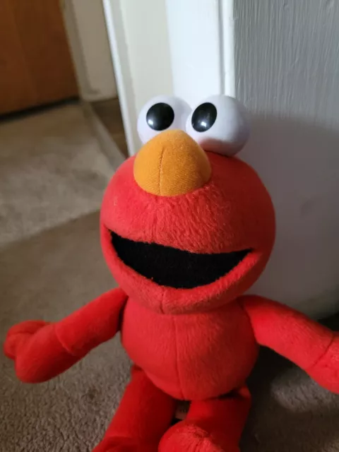 2002 "Elmo" Sesame Street Plush Toy Stuffed Animal