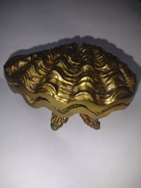 Antiq VTG Solid Brass Hinges Green Velvet Lined Clam Shell Jewelry Box 5 Footed