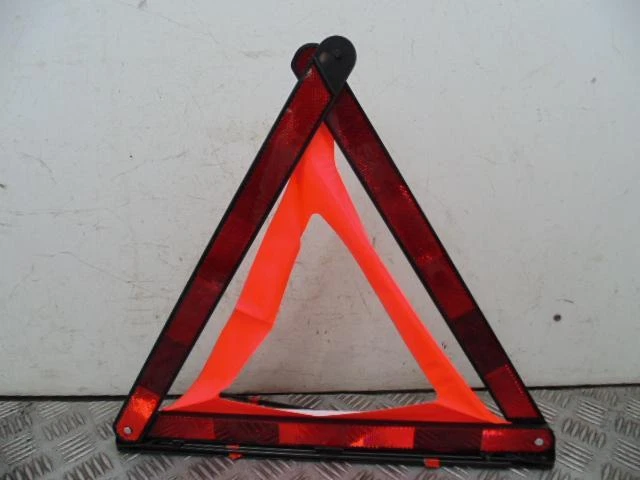 AUDI Q2 S LINE Mk1 Danger Warning Triangle 2016-2022