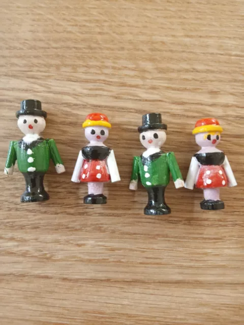 NEW Hand Painted Dancers for Musical Cuckoo Clock with FREE POSTAGE