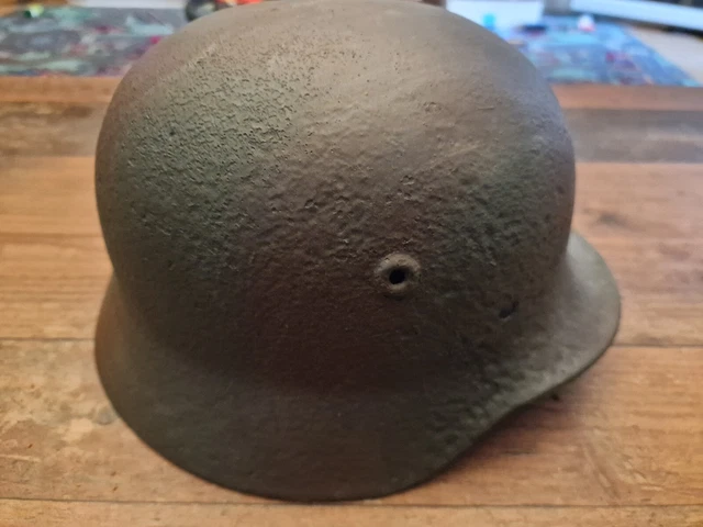 Wehrmacht / Westwall / WH / M40 / M42 /Orig. M 40 Bodenfund Helm / Stahlhelm