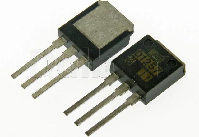 Transistor NPN 2SD323 Tesla – Silicone – Nuovo Originale D323
