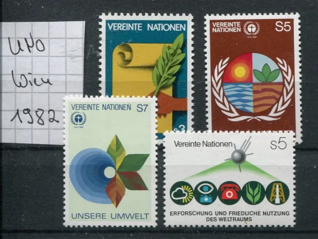 Uno Wien - Lot mit Marken aus dem Jahr 1982