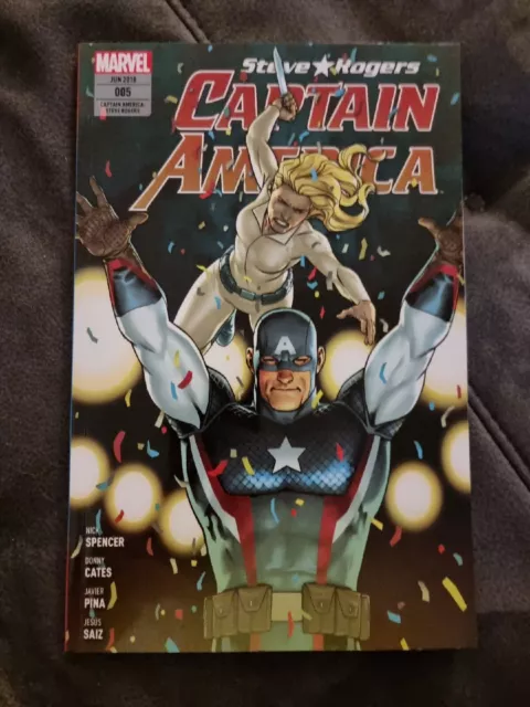 Captain America Steve Rogers Nr. 5  (Panini) RAR Hydra