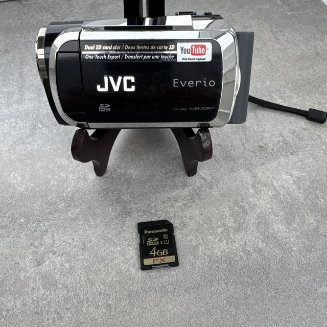 JVC EVERIO GZ-HM390 Digital Video Camera Camcorder Black w/ Box