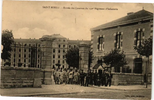 CPA Saint-Mihiel - Entrée des Casernes du 150e Régiment d'Infanterie(240778)