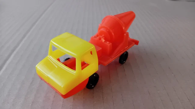 stradair - les jouets de nicolas