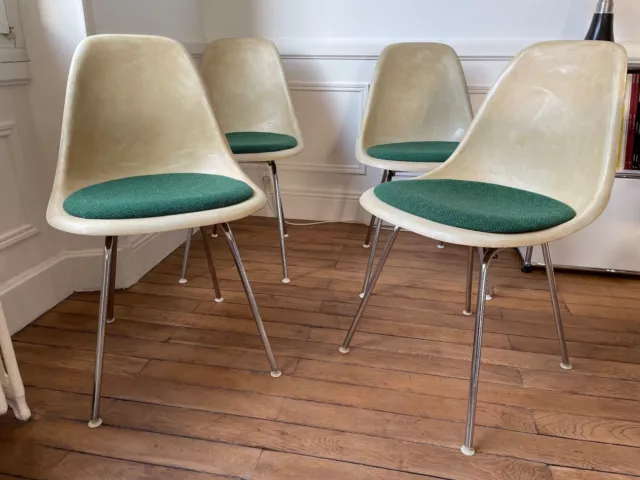 Chaises DSX de Charles et Ray Eames en fibre Herman Miller