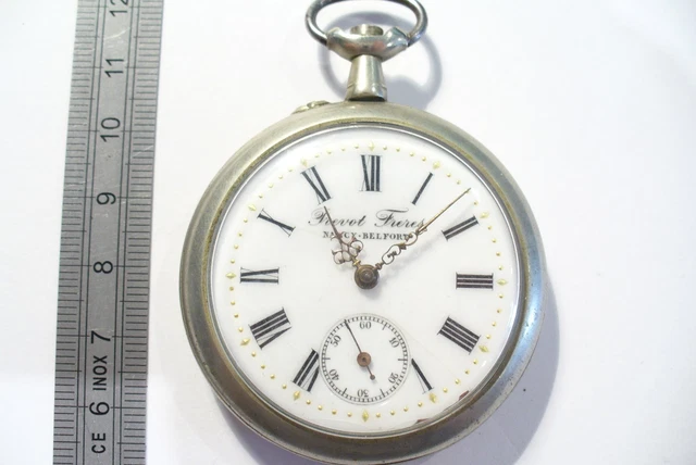 Ancienne Montre De Gousset En Argent - Ne Fonctionne Pas, Vendue Dans Son état (occasion)