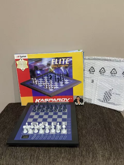 Saitek Kasparov Elite Chess Computer Electronic Chess Set -  Portugal
