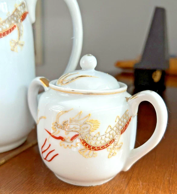 ANTIQUE JAPANESE DRAGON Meikei China Painted Teapot and Sugar Bowl £9.