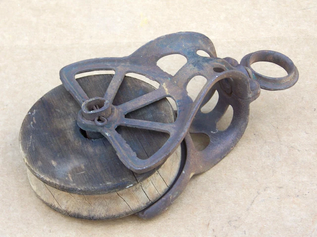 Vintage Hay Loft Barn Rope old Cast Pulley Steampunk Industrial Art Lamp Trolley
