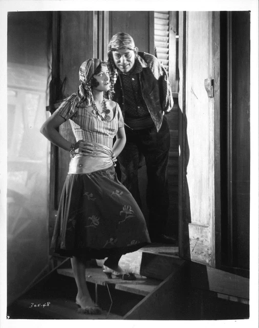 *Tod Browning's THE UNKNOWN (1927) Circus Performers Lon Chaney & Joan Crawford