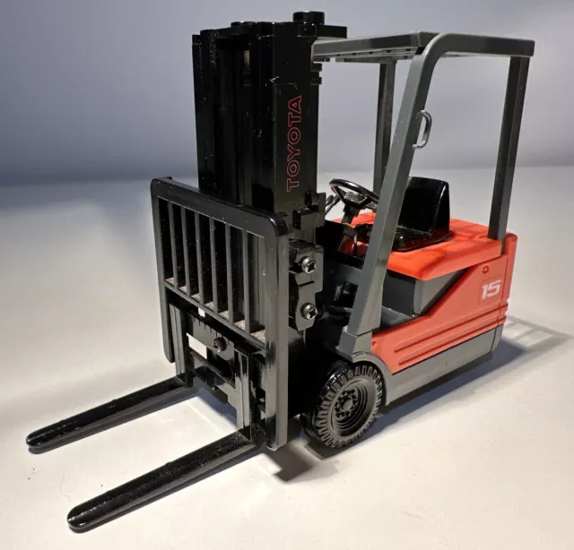 Toyota Forklift Three Wheeler 15 Die Cast Model