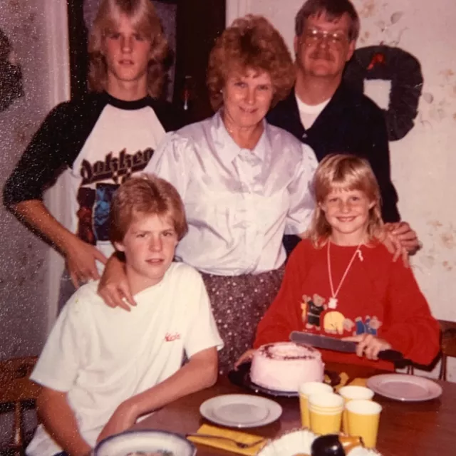 (AmC FOUND Photo Photograph Family Posing Teen In DOKKEN Heavy Metal T-Shirt