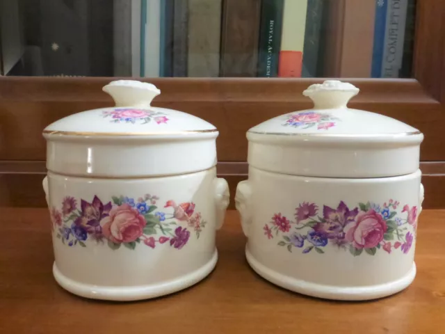 Paire de Pots à foie gras en faïence de Sarreguemines décor floral et mascarons.