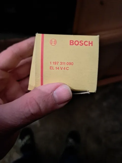 1197311090 Bosch Regulator alternator 14 V / Regolatore alternatore  BOSCH