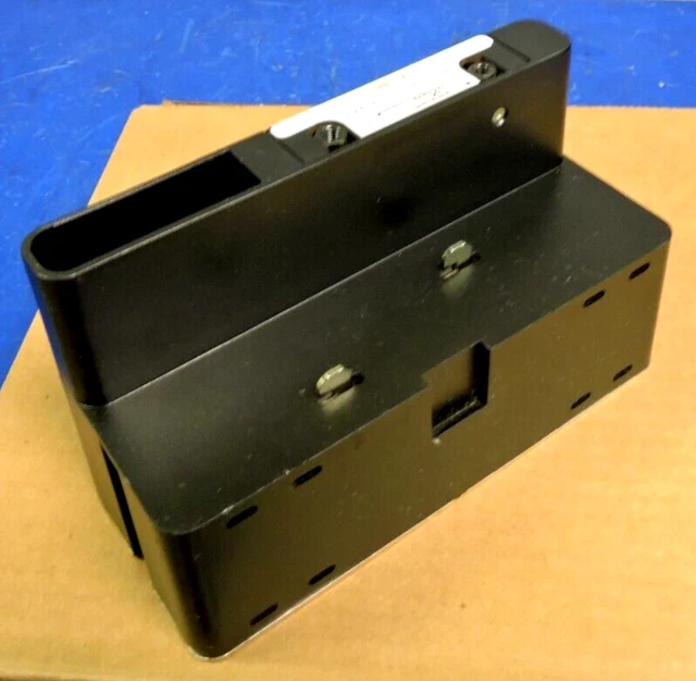 New Thermal Fisher Dionex 061830 Conductivity Detector 079829 ICS-5000/ICS-6000