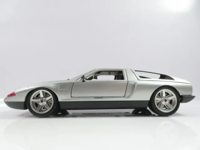 1:18 Guiloy Mercedes Benz C111 #4203