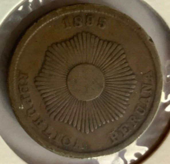 1895 PERU 2 Centavos - EARLY DATE - Great Coin