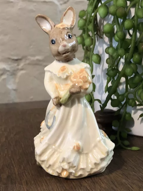 Vintage 1997 Royal Doulton Bunnykins DB73 - Bridesmaid Bunnykins