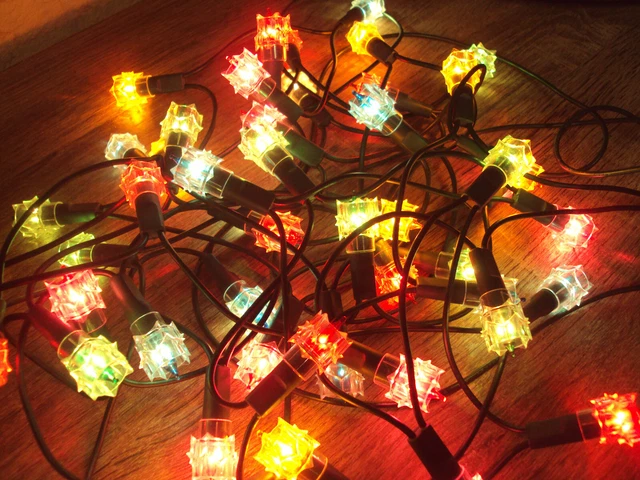 ANCIENNE GUIRLANDE ÉLECTRIQUE Lumineuse de Noël 20 Lampes clignotante EUR 12,00 - FR