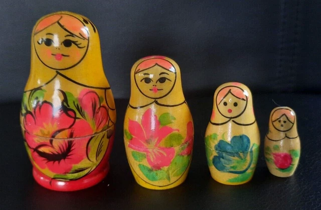Matriochkas Russes Peintes à La Main – Chat Blanc – Par L’artiste Vinogradova – Pièce Unique