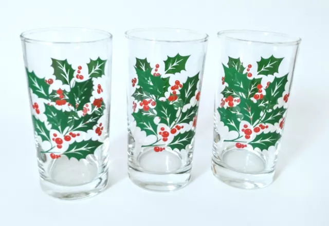 Set Of 3 VTG Indiana Glass Holly & Berries Christmas Holiday 5.5" Glass Tumblers