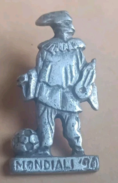 1990 -Italia- World Cup ‘90 Pin Badge Variations - a photo on