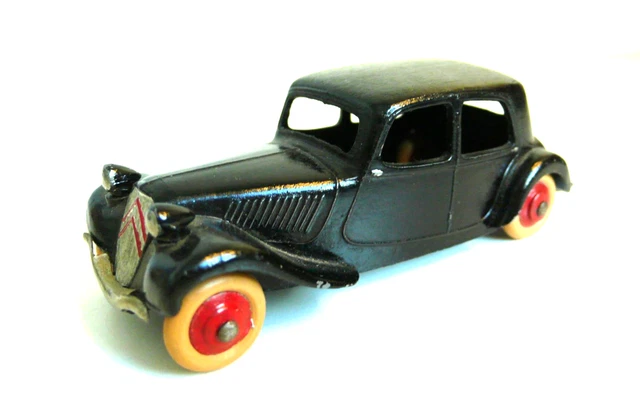Dinky Toys Traction Citroën Avec Malle - Échelle 1/43 - Peinte Vert Et Noir
