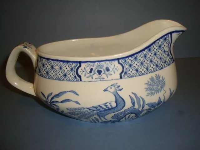 Wood & Sons - Yuan - Gravy Sauce Boat 2