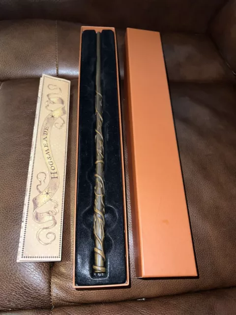 Hermione Granger Wand Universal Studios Wizarding World with Map