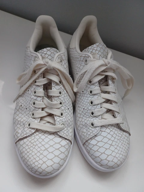 stan smith snake print