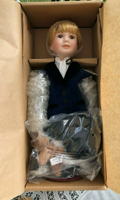 Boyds Porcelain Dolls - 12" My Best Friend Collection - Lee Ann W/ Canter