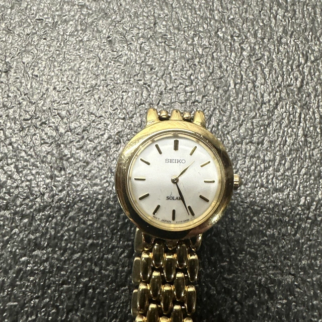 Casio LTP-V009G-7E Orologio Donna Rettangolare - Quadrante Bianco, Cinturino Acciaio Inox Dorato - Quarzo Giapponese
