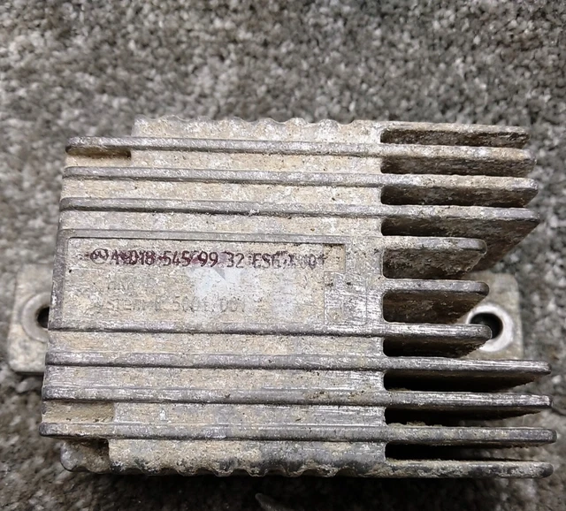 MERCEDES R170 SLK Engine ESG Cooling Fan Relay Module 0185459932 W202