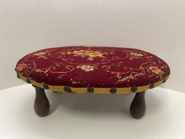 Antique Needlepoint Foot Stool,  Wood 13.5in x 10in oval x 5in Tall VTG