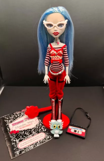 ❤️ Monster High First Wave Ghoulia Yelps w/ Pet Owl, Glasses, Purse & Diary ❤️