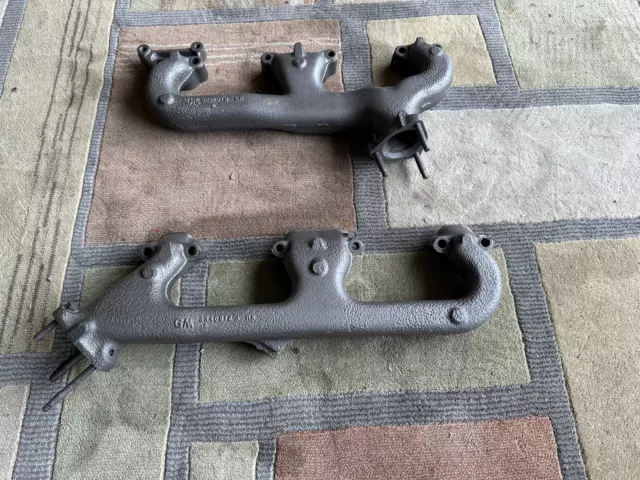 Exhaust Manifold set pair Gm Small Block Chevrolet Sbc 67-68 Camaro Exhaust Manifold set pair Gm Small Block Chevrolet Sbc 67-68 Camaro