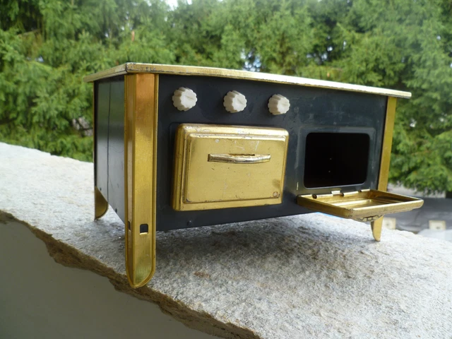 ANCIENNE CUISINIÈRE EN tôle pour poupée, jouet ancien EUR 14,00