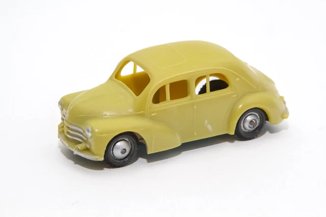Miniature Renault 4CV échelle 1:43 – Collection (marque Non Spécifiée)