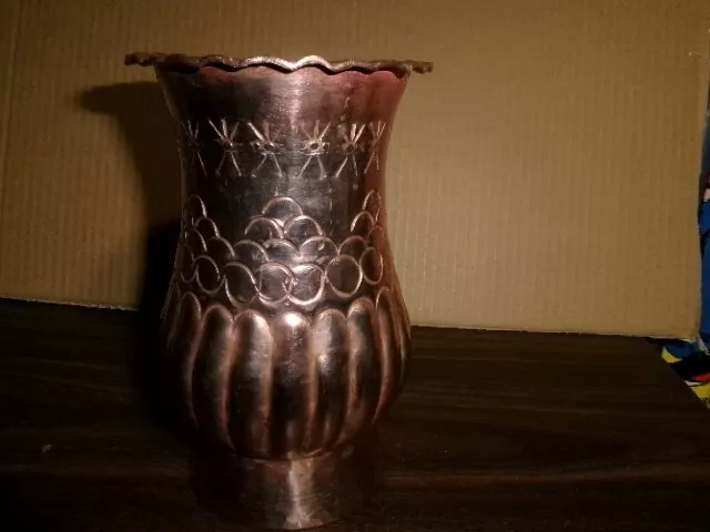 Antique  Rustic Copper Hand Made Flower Vase ~( R 67)  VVG