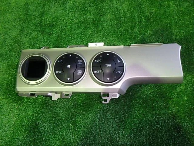 TOYOTA Corolla Rumion 2008 DBA-ZRE154N Pannello di controllo A/C [usato] [PA67005539]