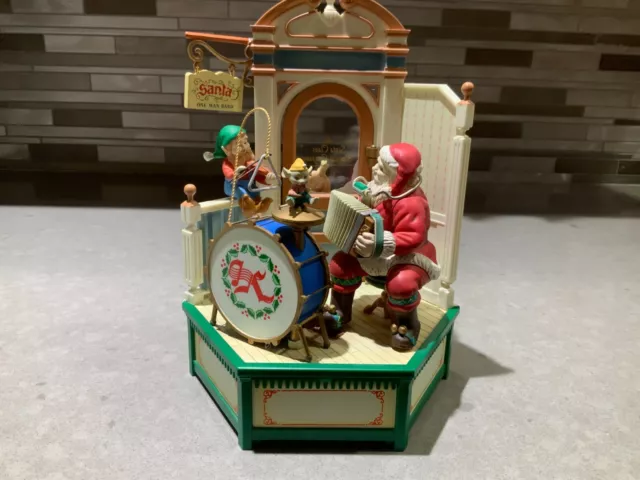 Enesco Small World of Music Santa and his Merry Band Multi-action Music Box 1991