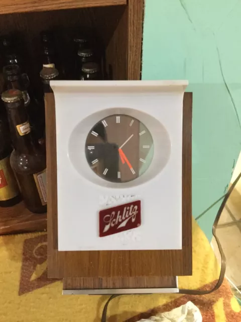 1950s Schlitz Vintage Light Up Clock