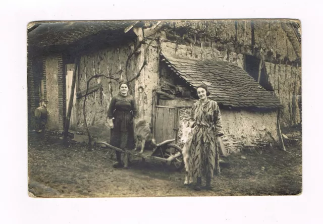 Femmes À La Ferme - France - Photographie Ancienne - Pour Collection - Bon État