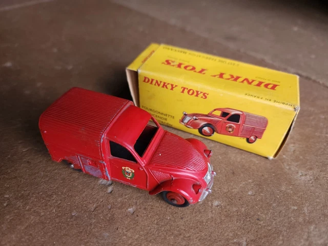 Dinky Toys - 1:43 - 2CV Citroën Fourgonnette incendie