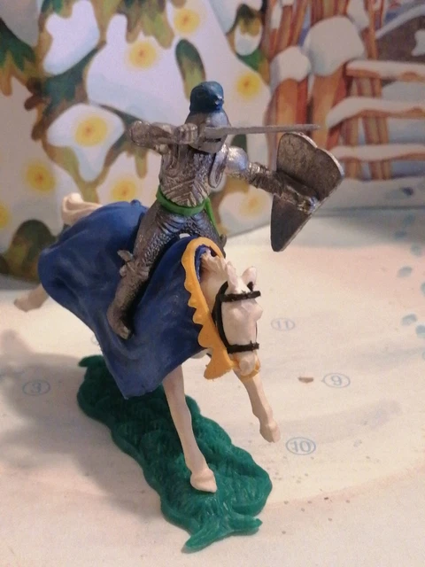 Jouet - FIGURINE TIMPO MOYEN AGE CAVALIER - chevalier  piéton